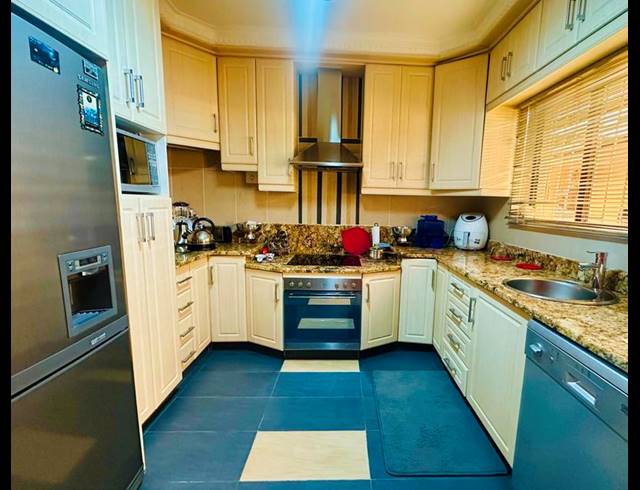 3 BEDROOM HOUSE FOR SALE IN MOBENI HEIGHTS